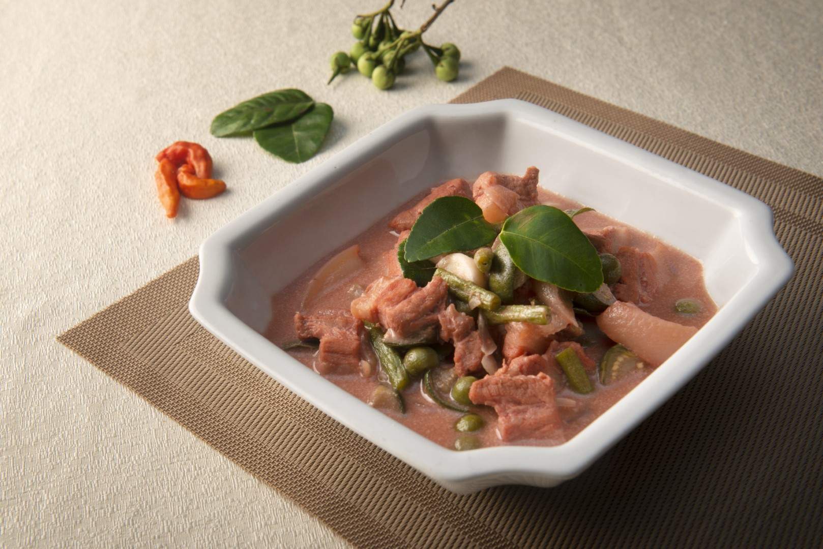 Stewed pork with bean curd paste